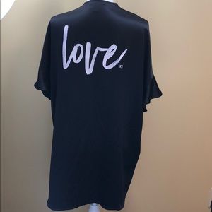 Victoria’s Secret kimono “Love” robe